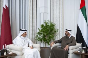 UAE and Qatar Strengthen Bilateral Relations: High-Level Meeting Between Sheikh Mohamed bin Zayed and Qatari Prime Minister